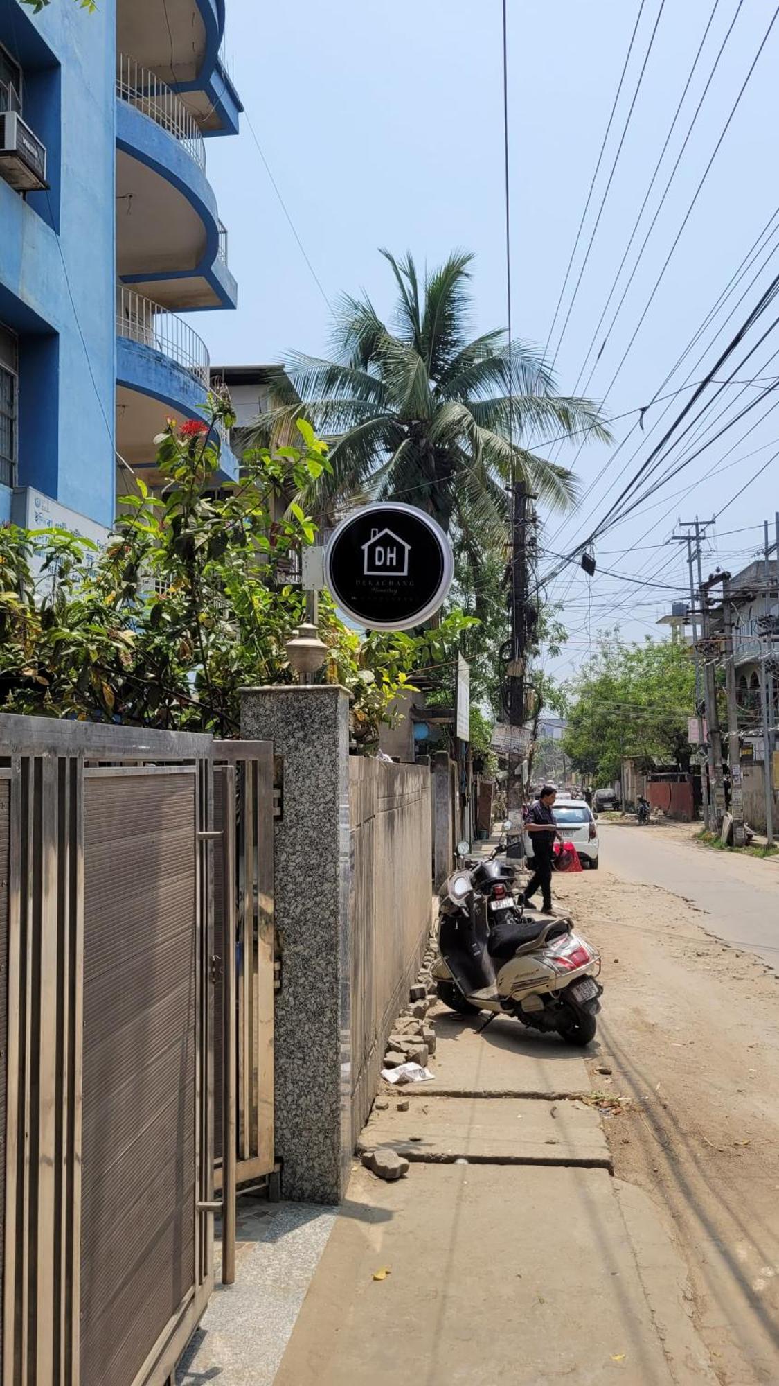 Ferienwohnung Dekachang Guwahati Exterior foto